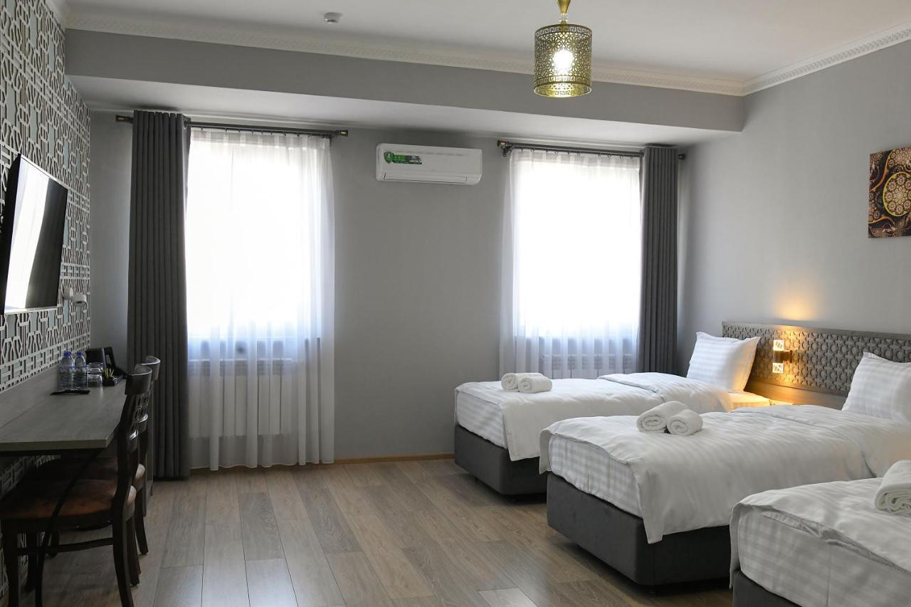 Khan Hotel Samarkand Esterno foto