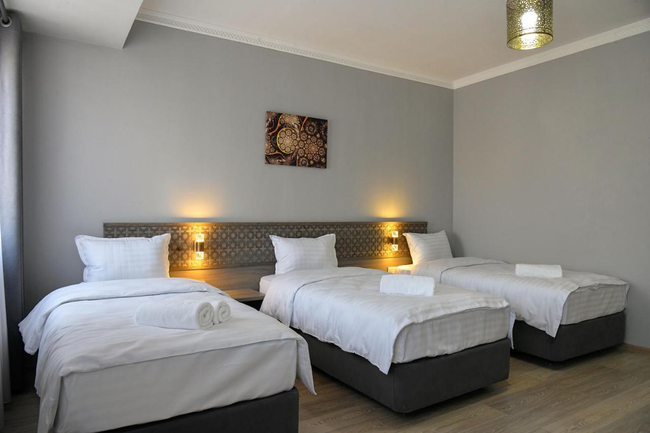 Khan Hotel Samarkand Esterno foto