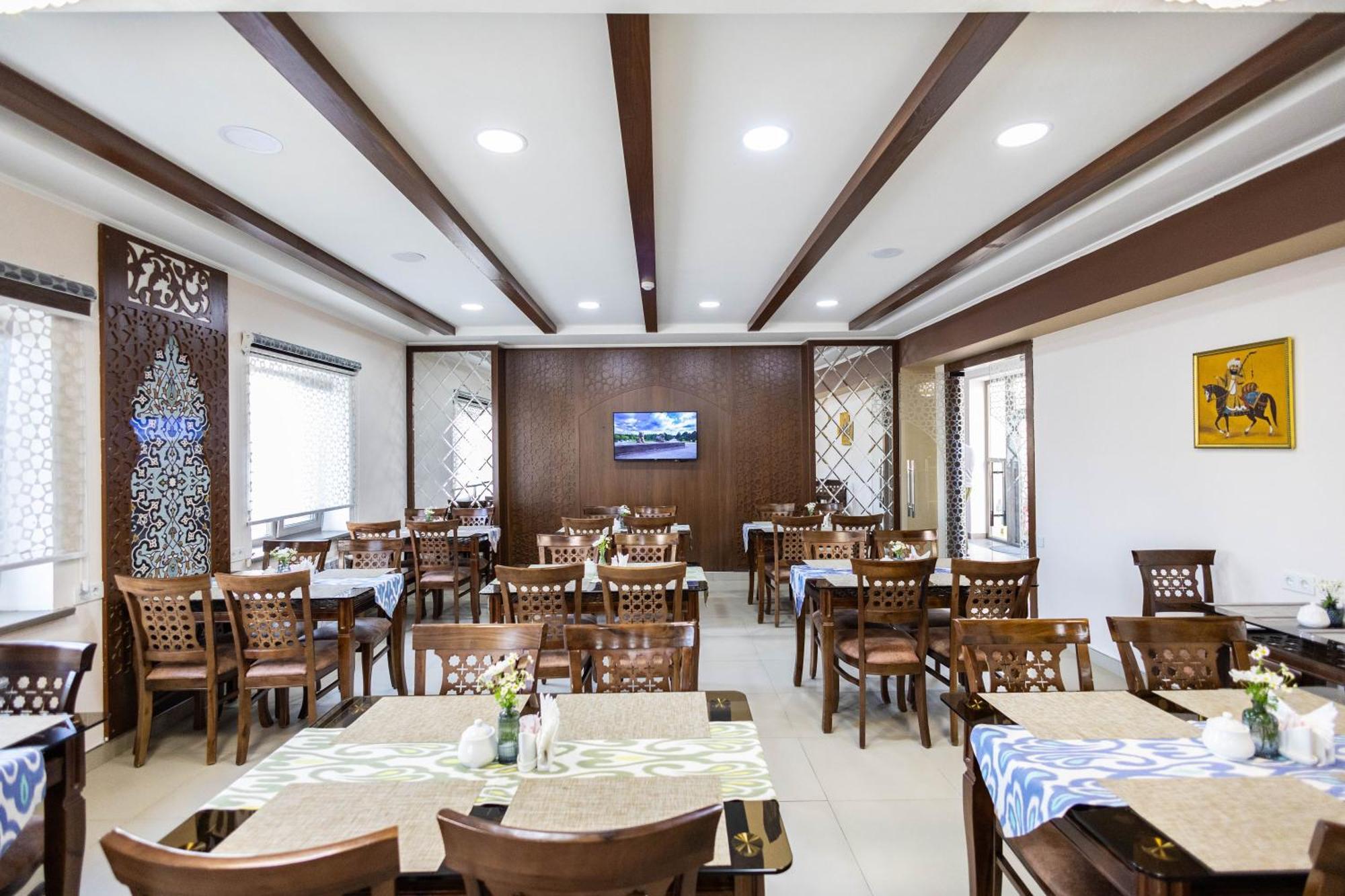 Khan Hotel Samarkand Esterno foto