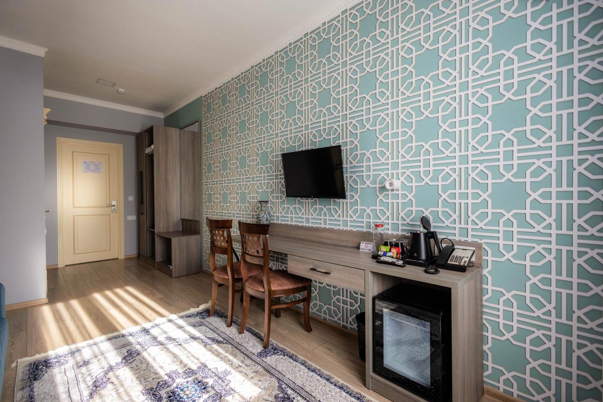 Khan Hotel Samarkand Esterno foto