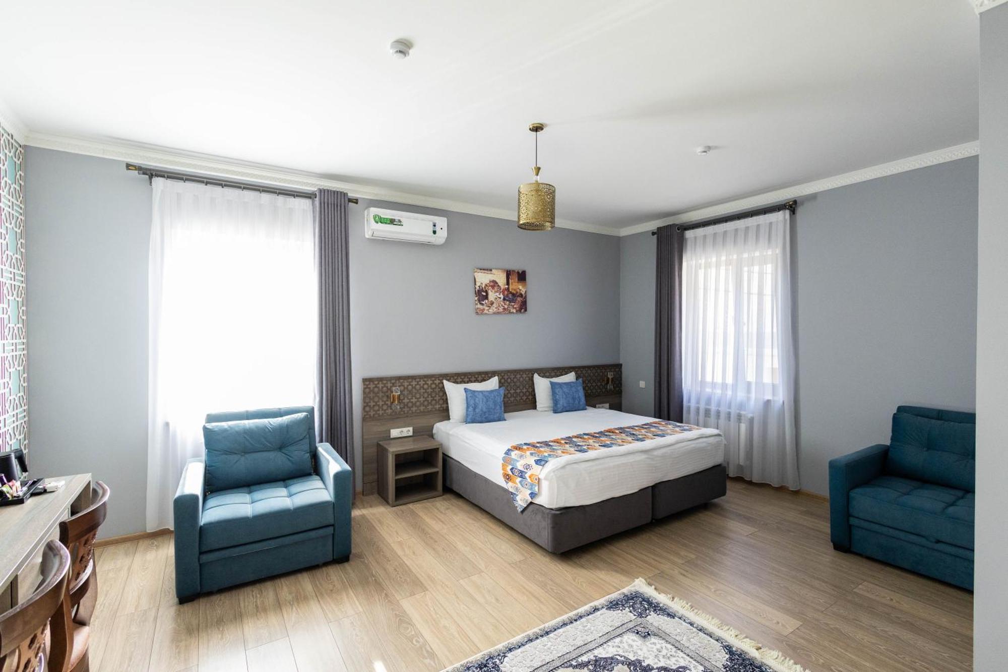 Khan Hotel Samarkand Esterno foto